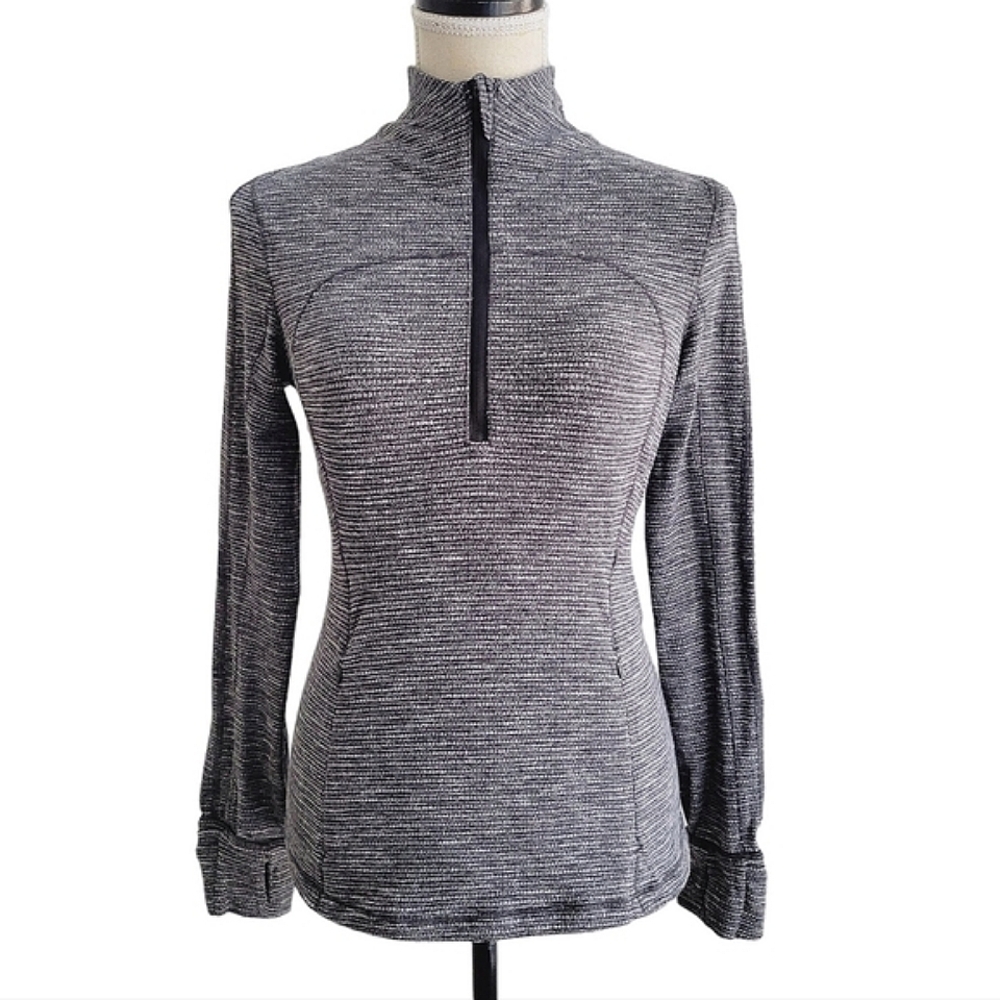 Lululemon Run Briskly 1/2 Zip High Neck Pullover Shirt Top‎